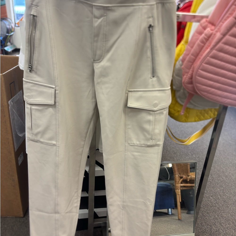 Athleta  Women’s Light Tan Cargo Pants